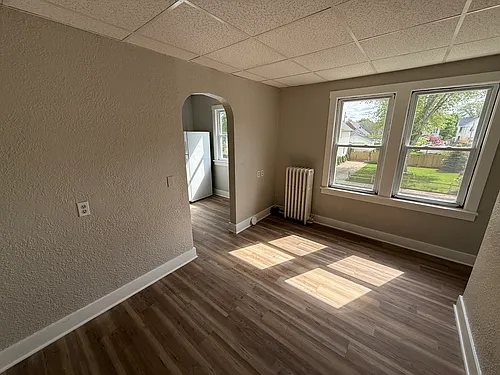 642 Water St #4 Photo 1