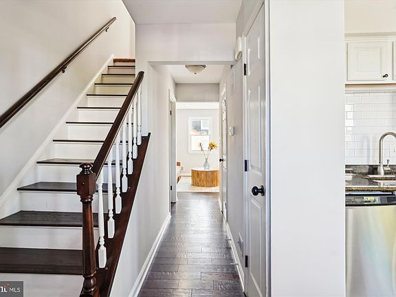 4th image of 6 Big Acre Sq Unit 22-3