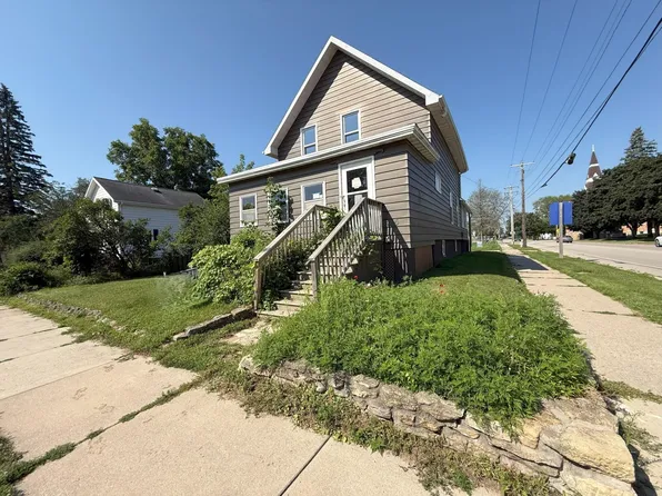 615 Superior Ave, Oconto, WI 54153