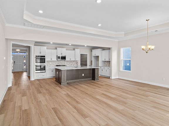 7th image of this home