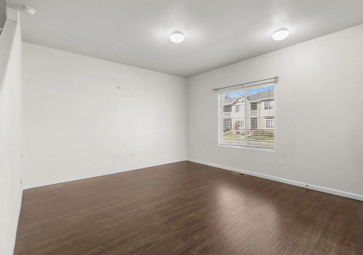3 Bedroom 3 Bath Townhouse in Longmont — Photo 4