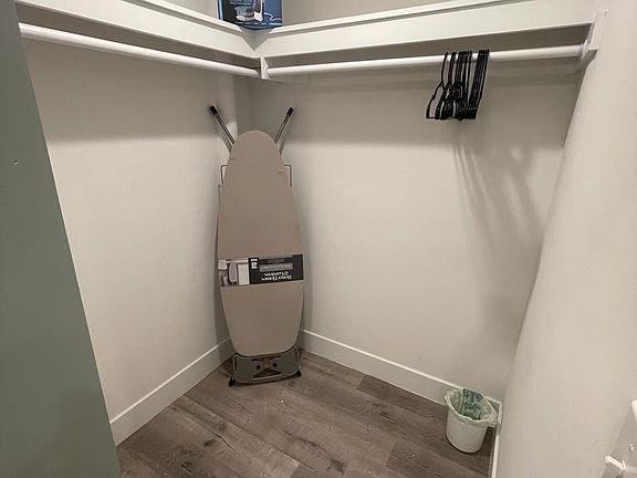 3rd image of 1618 S Elderberry St #2
