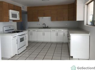 722 N Yarbrough Dr #A, El Paso, TX 79915