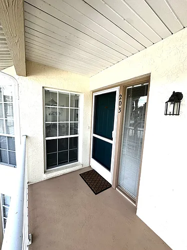 204 Silver Lake Dr #203 Photo 1
