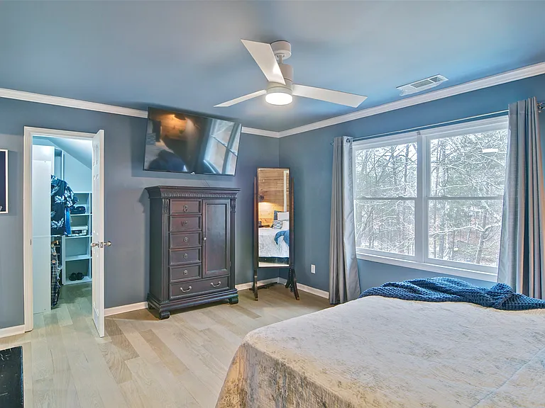 4060 Merritt Dr — Photo 29
