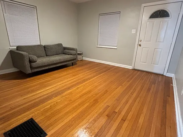 (undisclosed Address), Covington, KY 41015