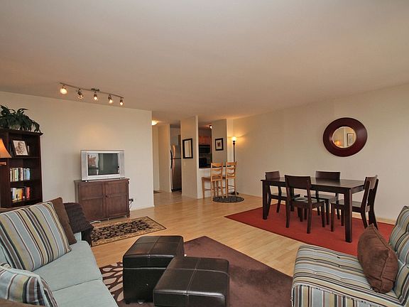 2nd image of 4343 N Clarendon Ave APT 1802