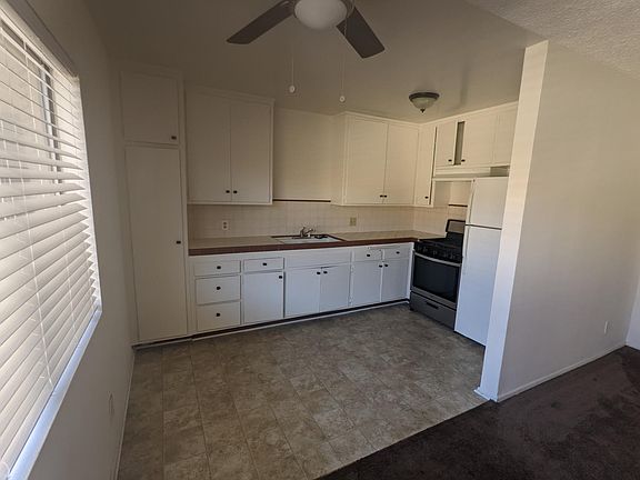 3rd image of 11915 W Jefferson Blvd #8