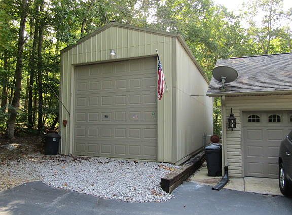 2nd image of 400 Hilltop Dr