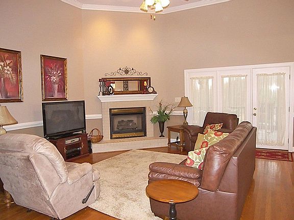 Den/Family/Great Room