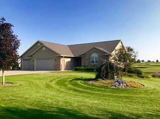 N2004 Clements Rd, La Crosse, WI 54601