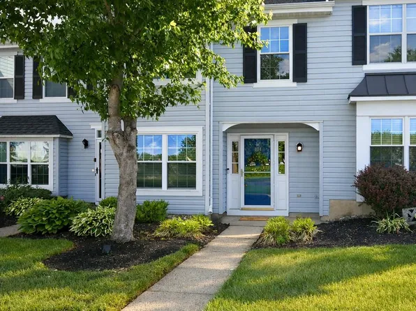 604 Lindsley Ct, Burlington, NJ 08016