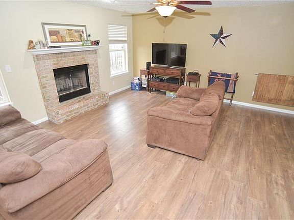 4th image of 5723 Minden Dr