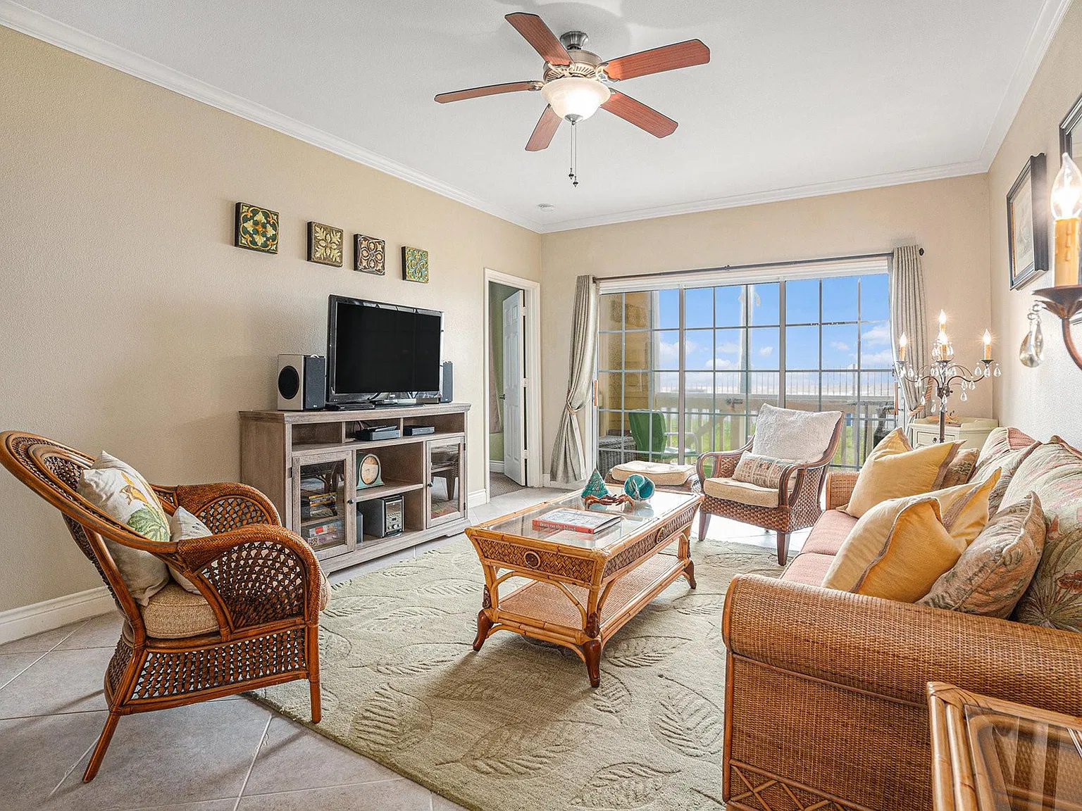7000 Seawall Blvd — Photo 2