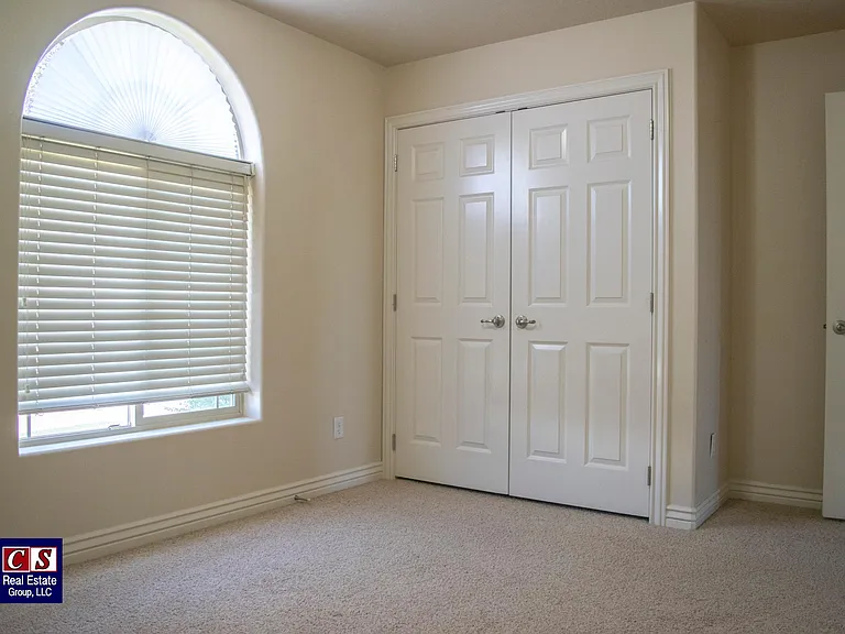 1422 Southern View Dr — Photo 9