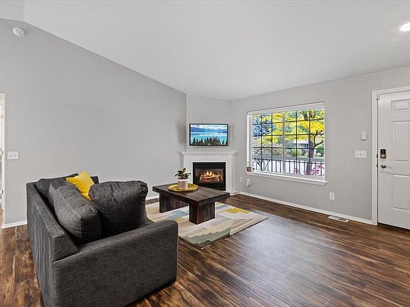 5th image of 8117 E Woodland Park Dr