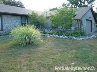 1103 Standish Dr, Greenwood, IN 46142