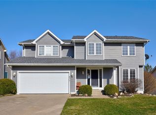 977 78th Pl, West Des Moines, IA 50266