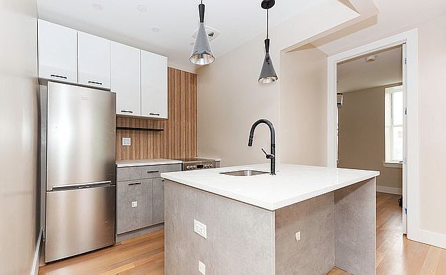 1st image of 336 Bleecker St #3F