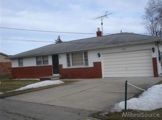 46816 Roselane Dr, New Baltimore, MI 48047