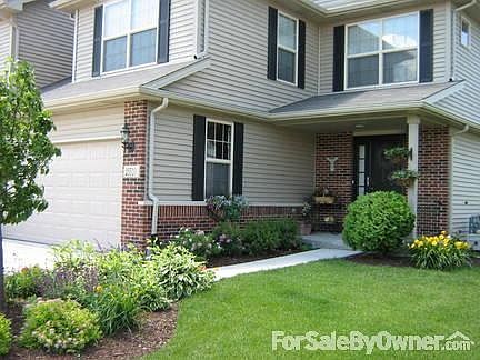 Front of Duplex
						:
						Walk to Metra- Low Association Fee only $16.00 a month Movin in condition Now