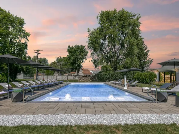 Lavana Falls Apartments