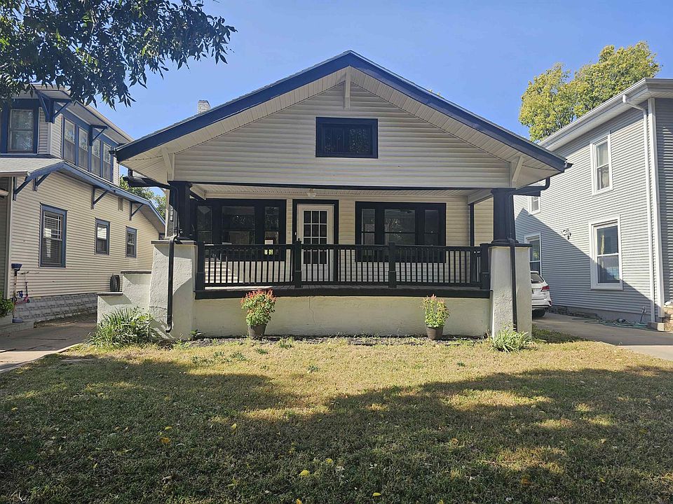 1st image of 415 S Millwood Ave