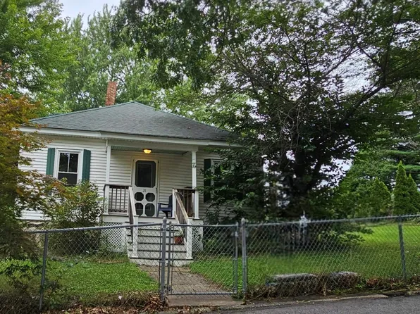 21 Elwood Avenue, Manchester, NH 03103