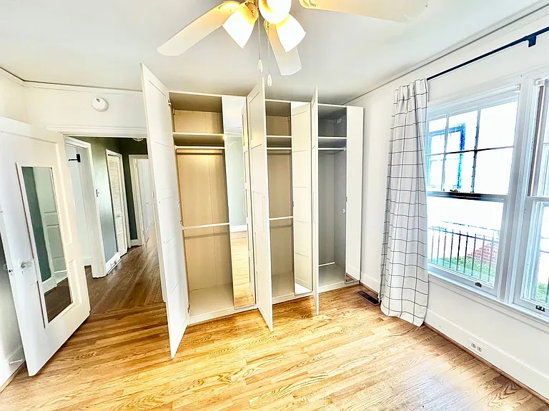 441 Jackson St — Photo 19