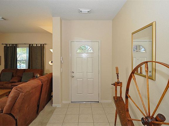 3rd image of 2822 Sandberry Dr