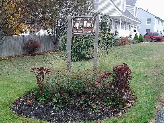 Neighborhood entrance