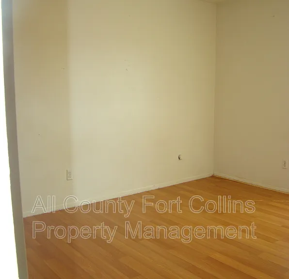 1719 Larch St #B — Photo 8