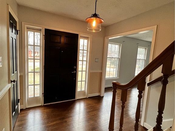 5th image of 3720 Berkley Ln