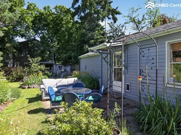 7315 NE Prescott St, Portland, OR 97218