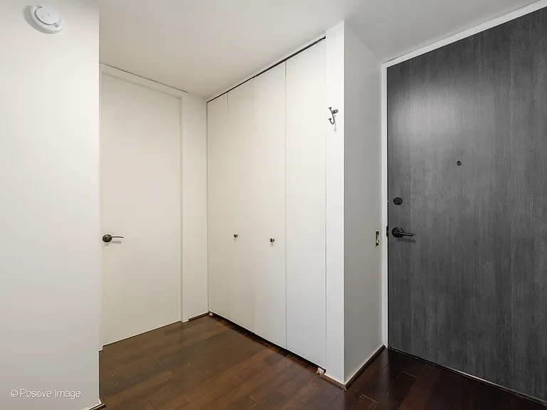 1030 N State St #1D — Photo 15