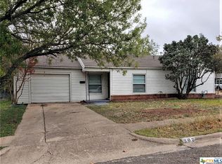 202 N 26th St, Gatesville, TX 76528