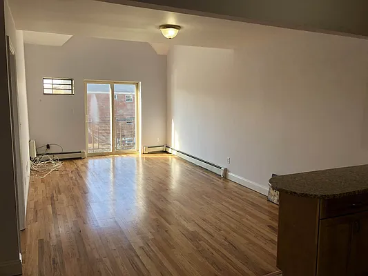 Rented by Tri Boro Terrace Realty | media 2