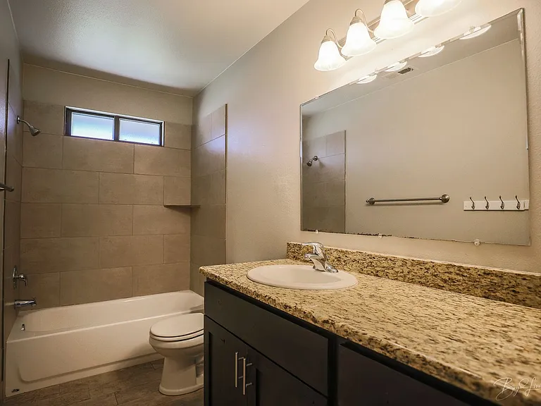 2821 Juniper Cir — Photo 19