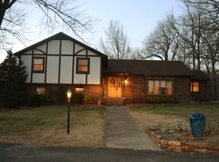 1030 W Daugherty Rd, Neosho, MO 64850