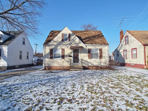 3950 Lee Heights Blvd, Cleveland, OH 44128