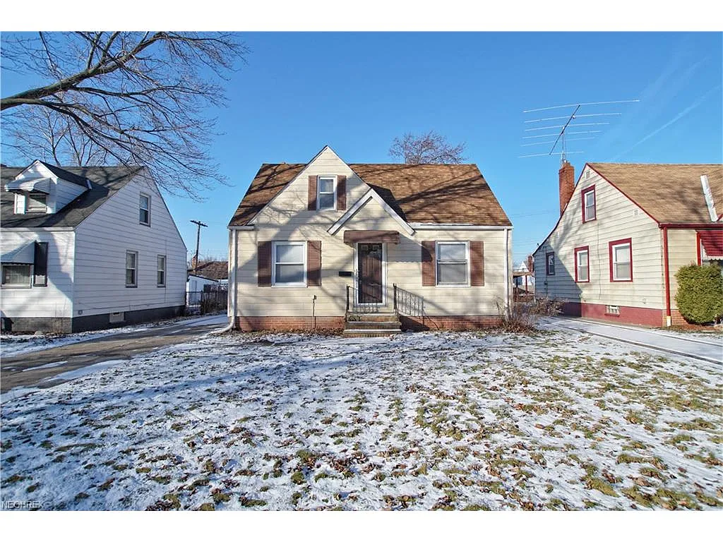 3950 Lee Heights Blvd photo 1