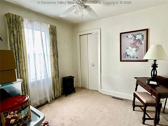 3rd image of 446 22nd St