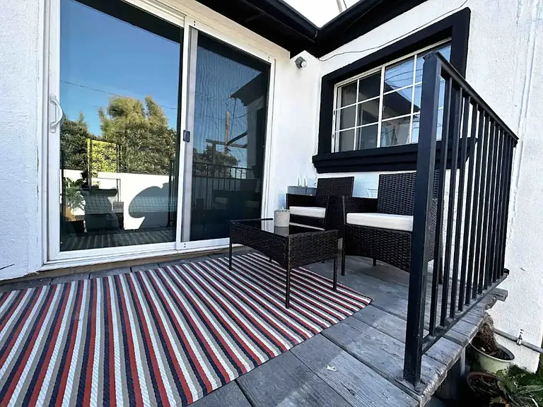 1192 Innes Ave — Photo 5