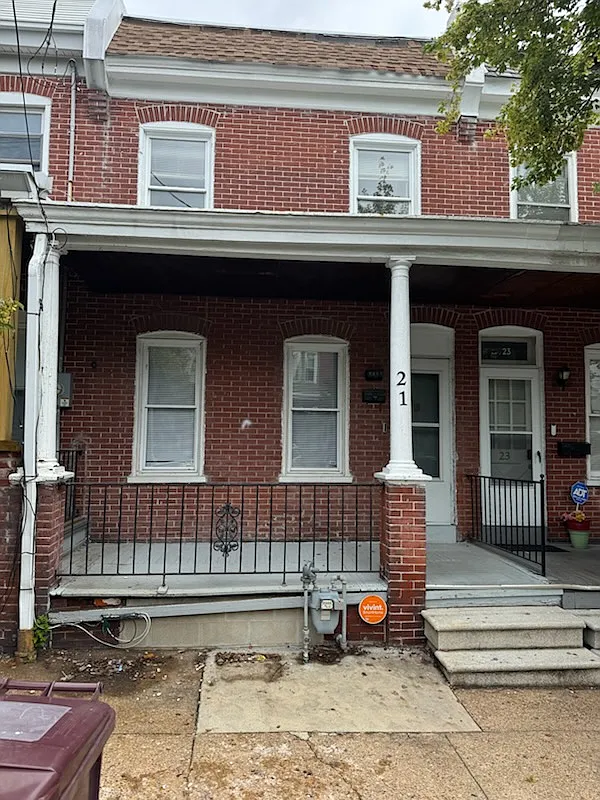 3 bed, 2.0 bath, 1375 sqft, $1,950 — Photo 1