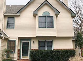 6 Tamarisk Quay APT F, Hampton, VA 23666