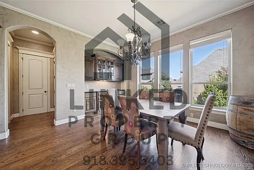11285 S 73rd Pl E Photo 1