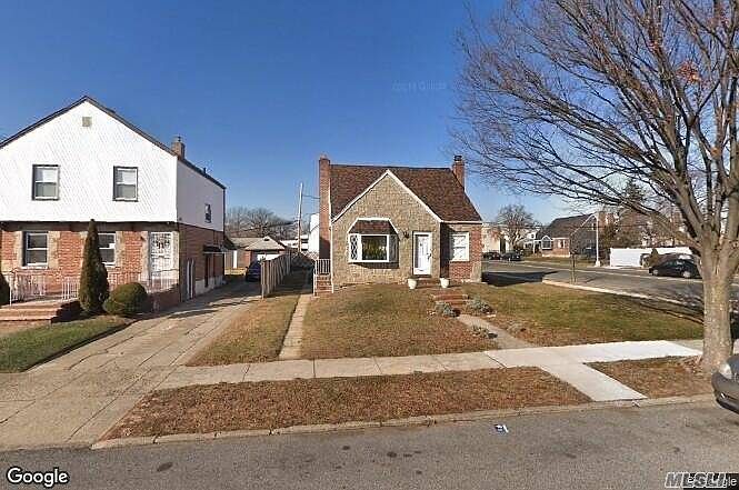 1st image of 12004 222nd St
