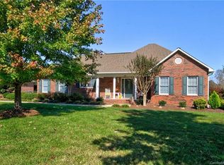 189 Sink Farm Rd, Mooresville, NC 28115