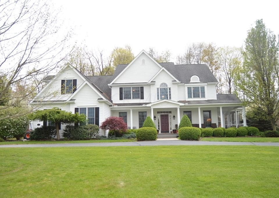 1st image of 173 Reserve Dr