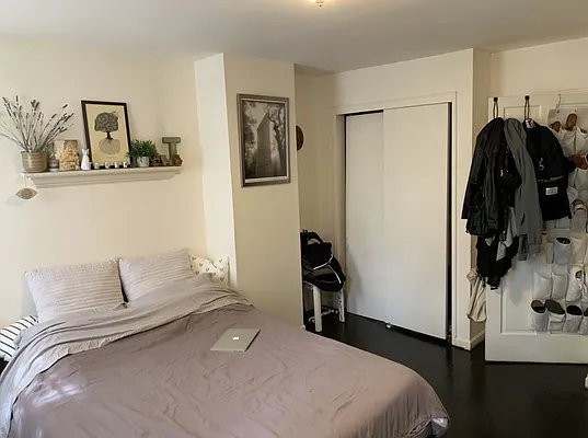 Rented by Worth Property Group | media 32